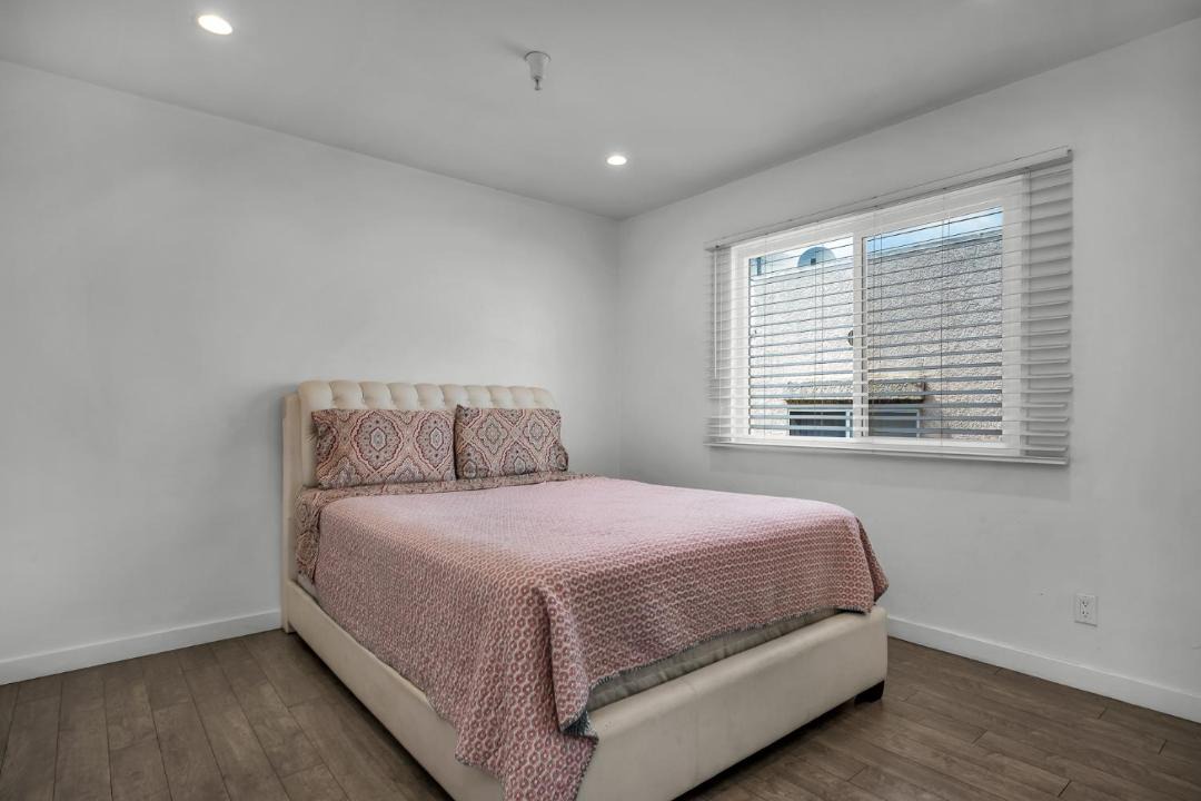 Photo of Bedroom in Wilshire
