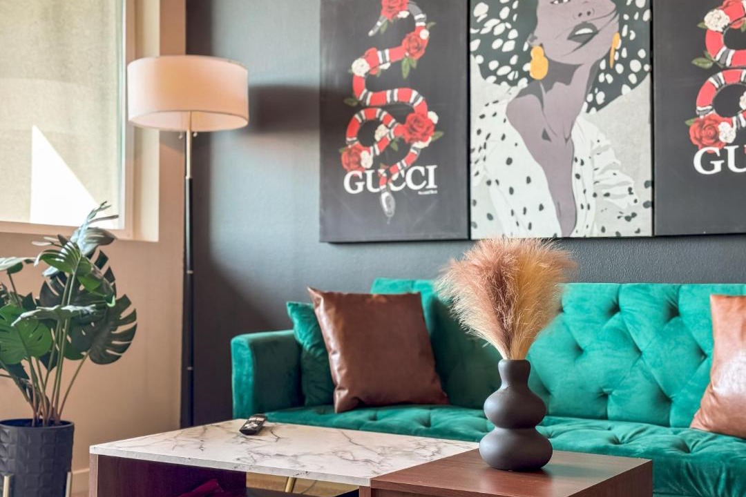 Photo of Livingroom in Mid-Wilshire
