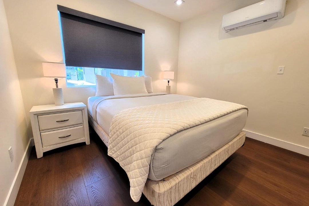 Photo of Bedroom in Pico - Robertson