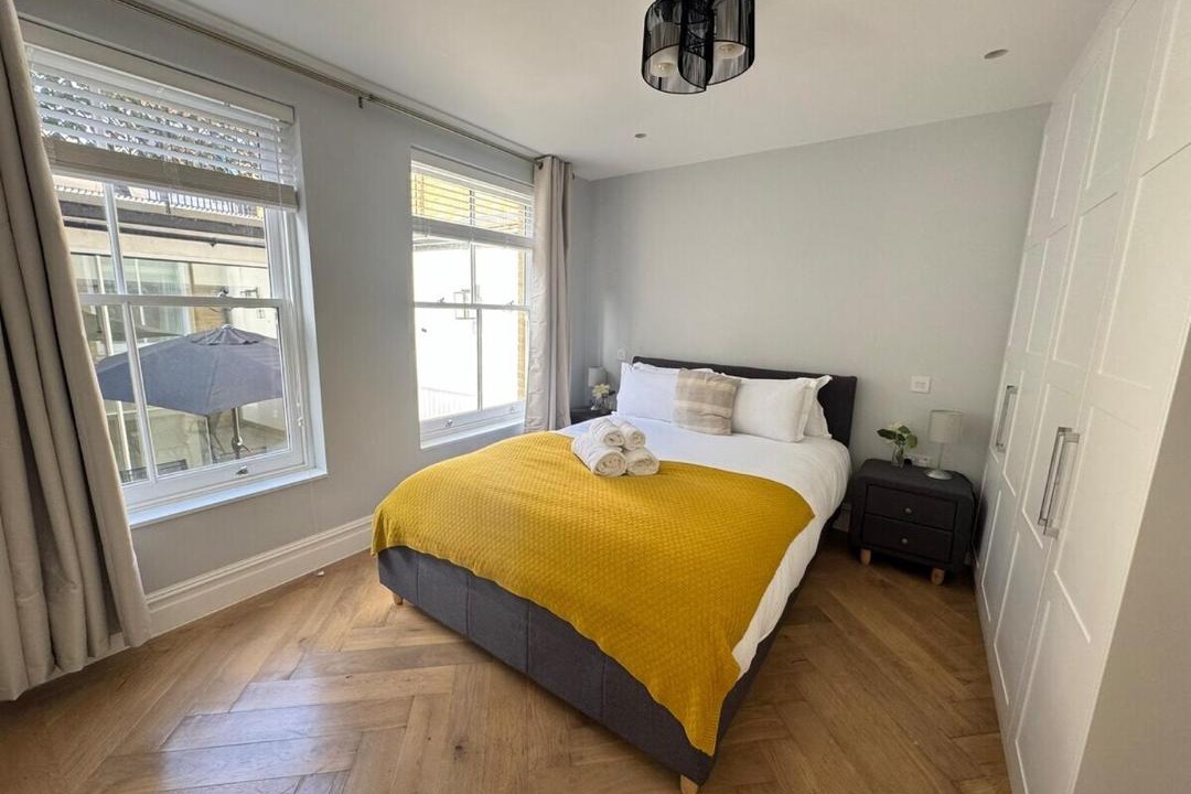 Photo of Bedroom in Kilburn
