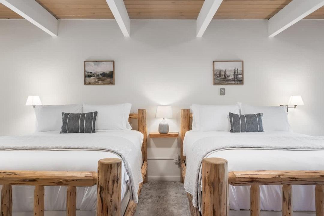 Photo of Bedroom in Springville