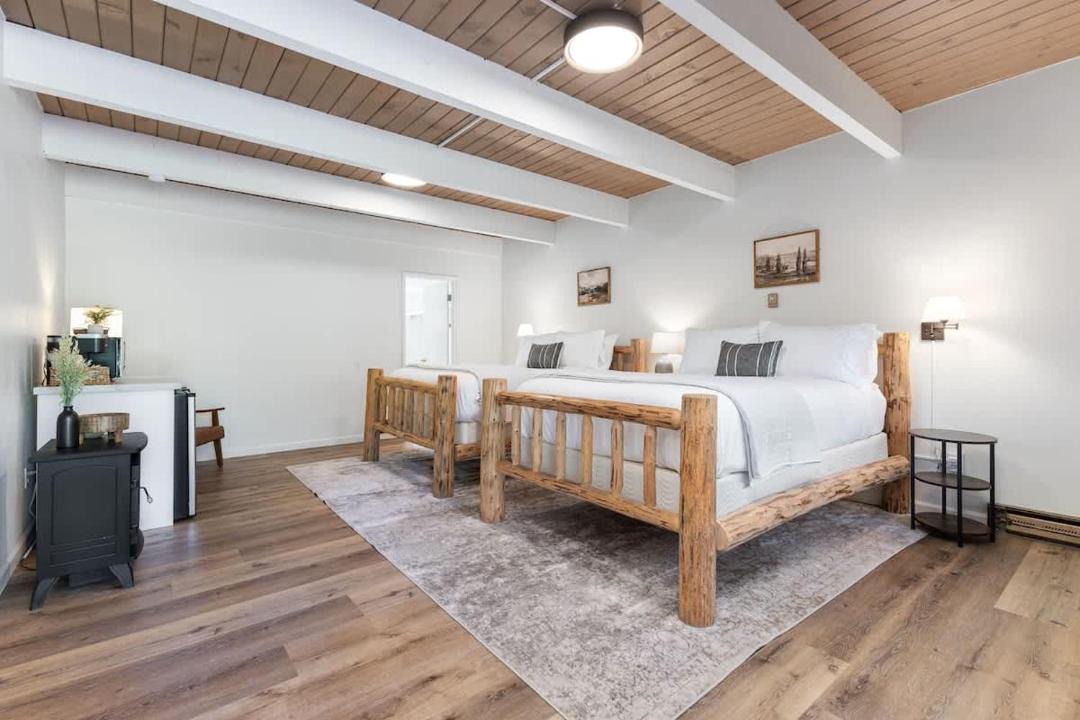 Photo of Bedroom in Springville