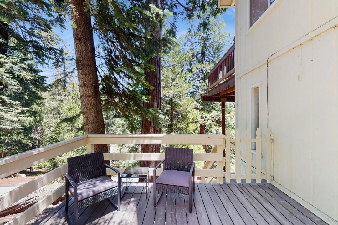 Photo of Patio Balcony in Blue Jay