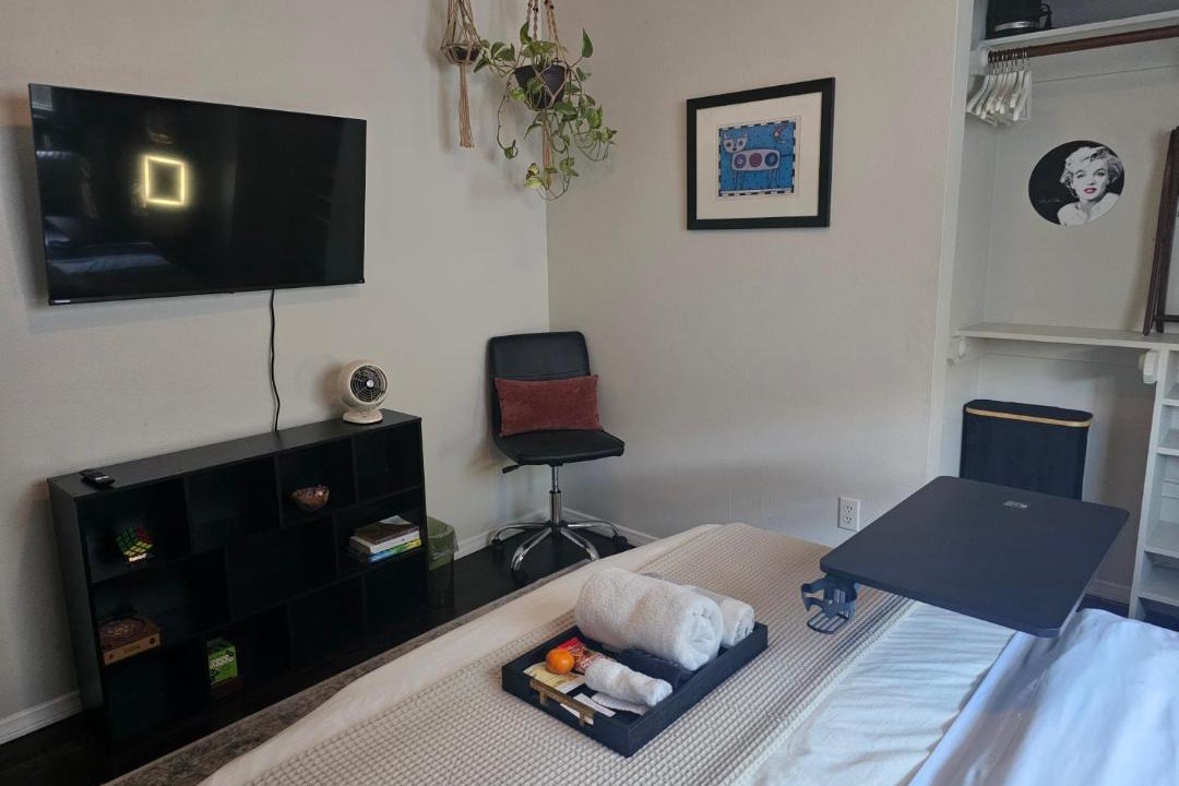Photo of Bedroom in Hollywood