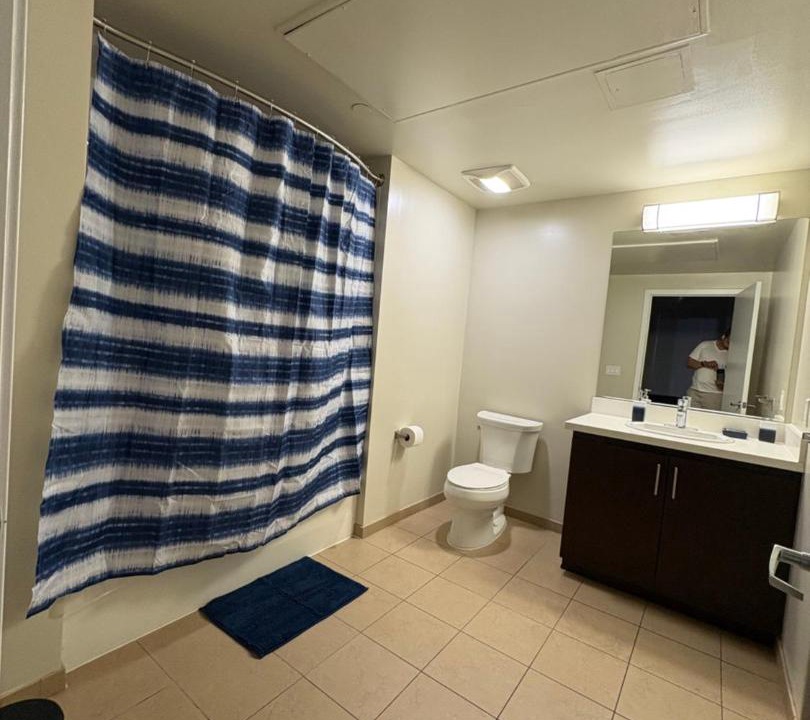 Photo of Bathroom in Downtown Los Angeles