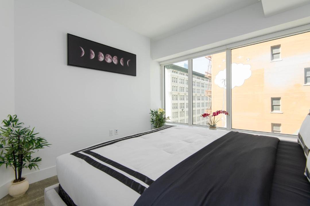 Photo of Bedroom in Downtown Los Angeles