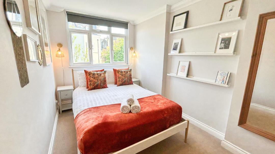 Photo of Bedroom in Kilburn