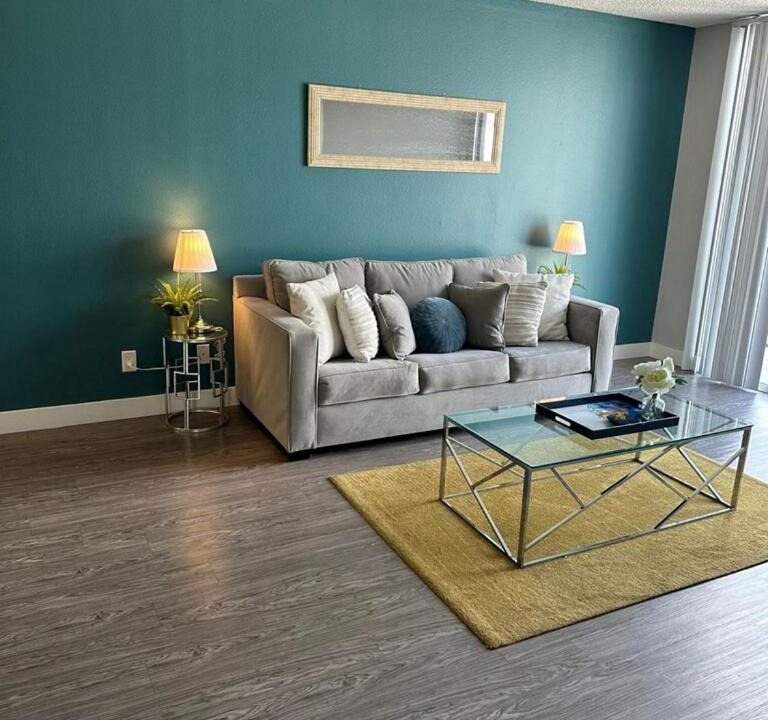Photo of Livingroom in Hollywood