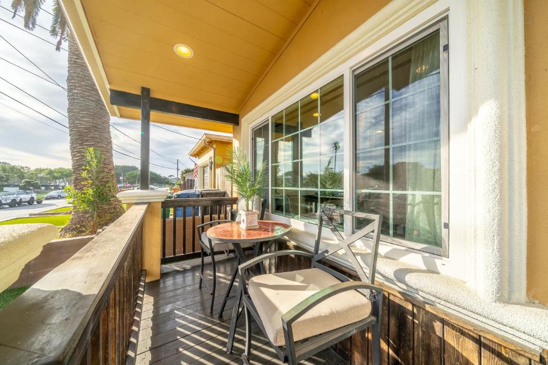Photo of Patio Balcony in Seaside
