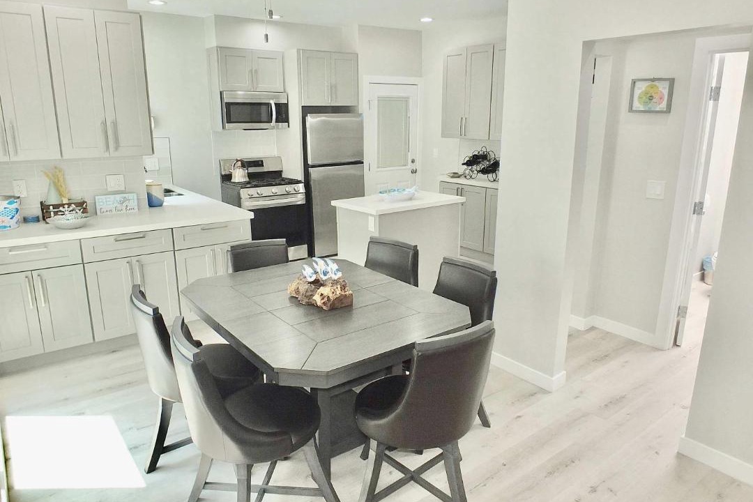 Photo of Kitchen in Peninsula