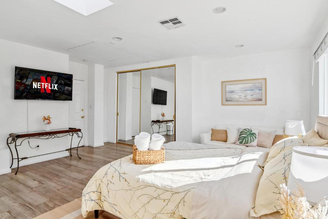Photo of Bedroom in Studio City