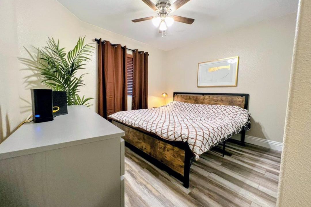 Photo of Bedroom in University City