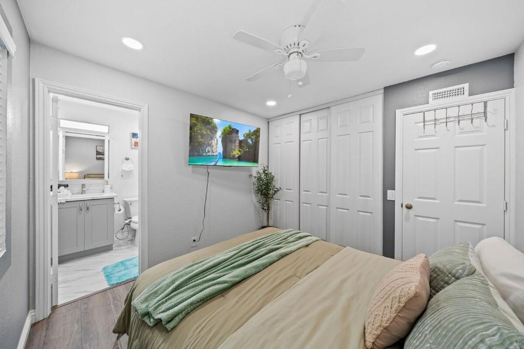 Photo of Bedroom in Mira Mesa