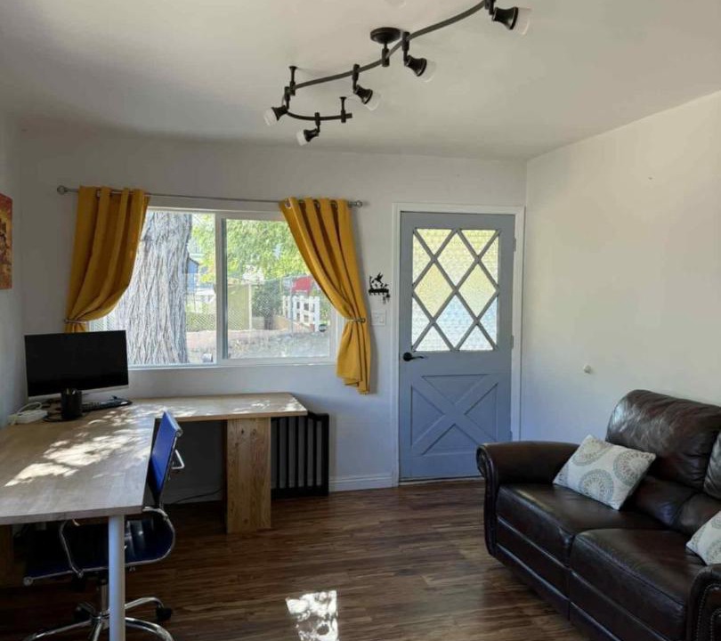 Photo of Livingroom in Frazier Park