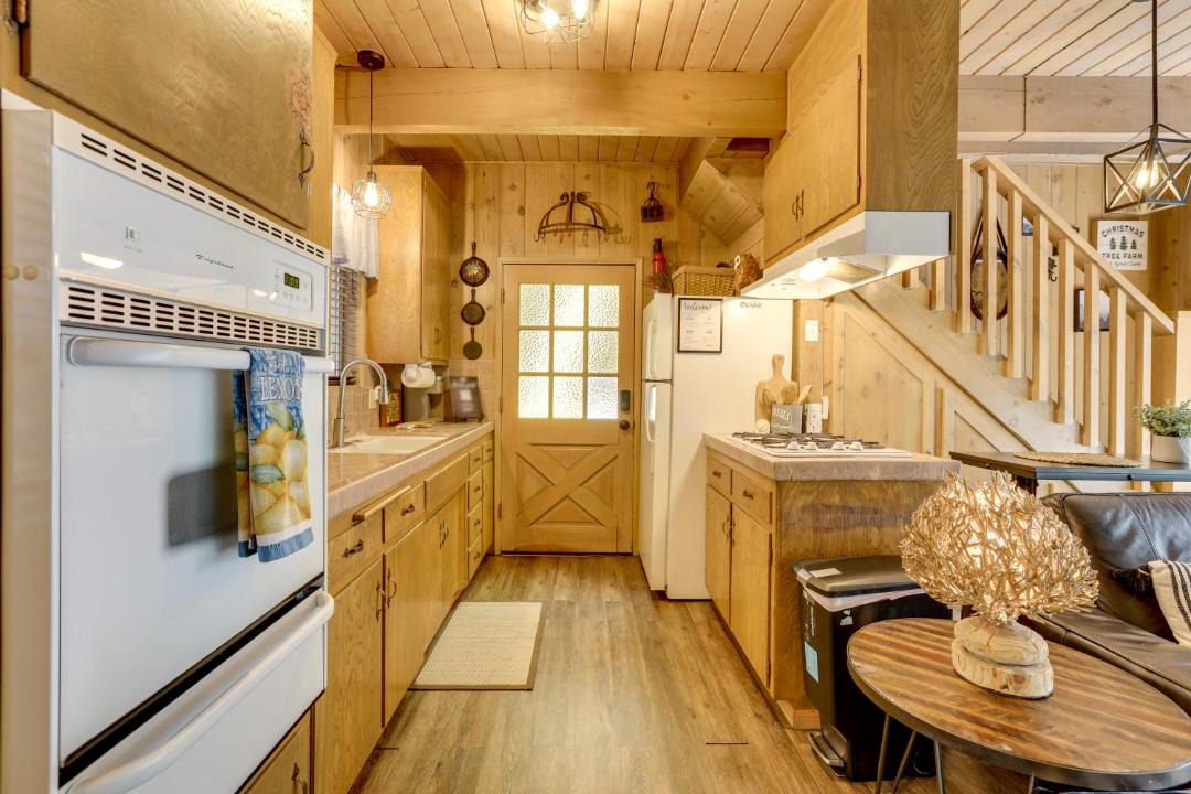 Photo of Kitchen in Arrowhead Villas