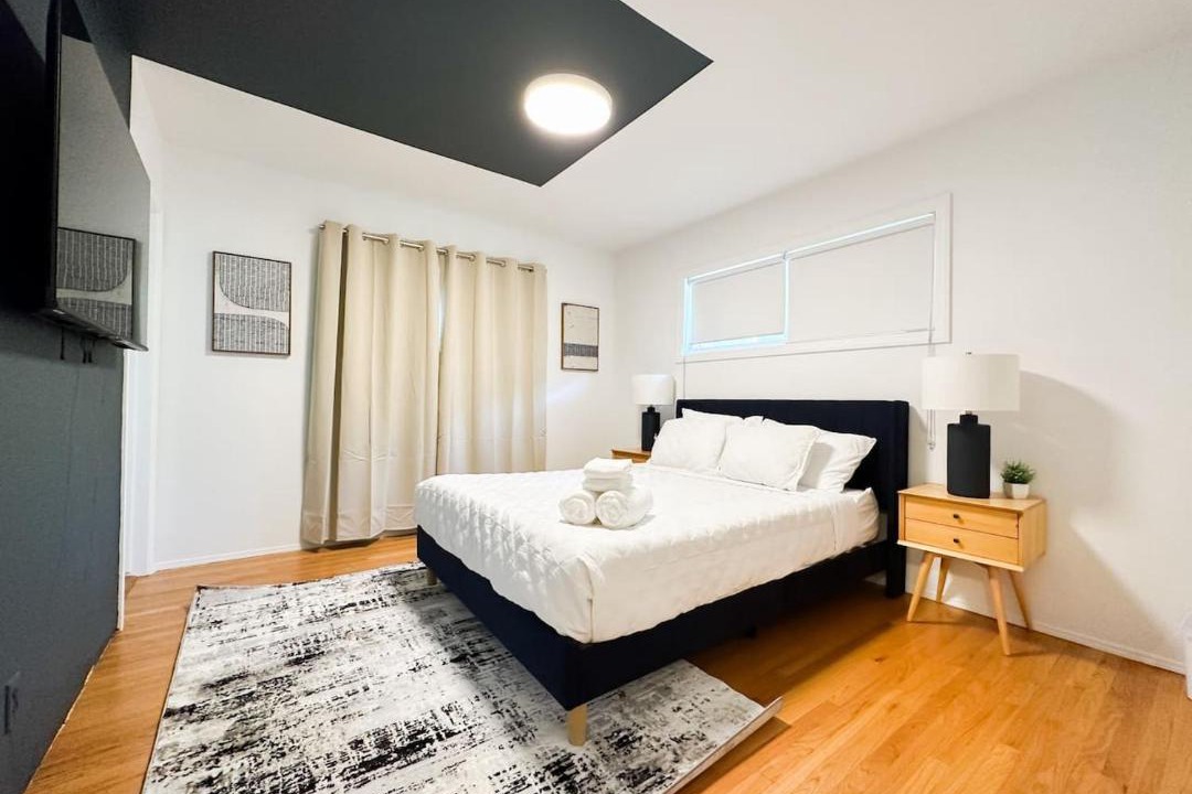 Photo of Bedroom in Burbank