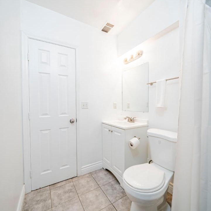 Photo of Bathroom in Alhambra
