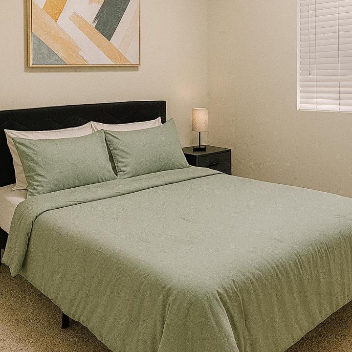Photo of Bedroom in Koreatown
