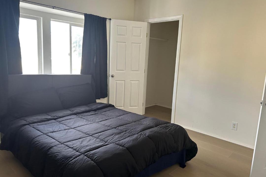 Photo of Bedroom in Van Nuys
