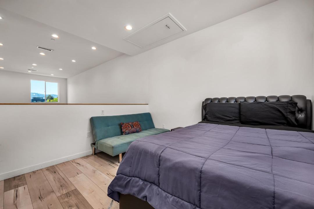Photo of Bedroom in Wilshire