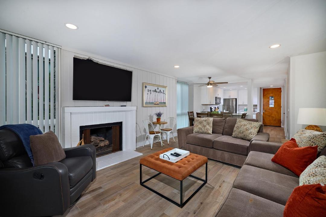Photo of Livingroom in Townsite