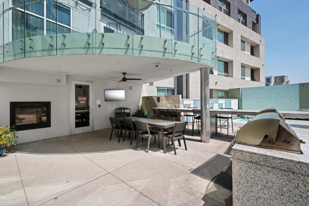 Photo of Patio Balcony in Mid-Wilshire