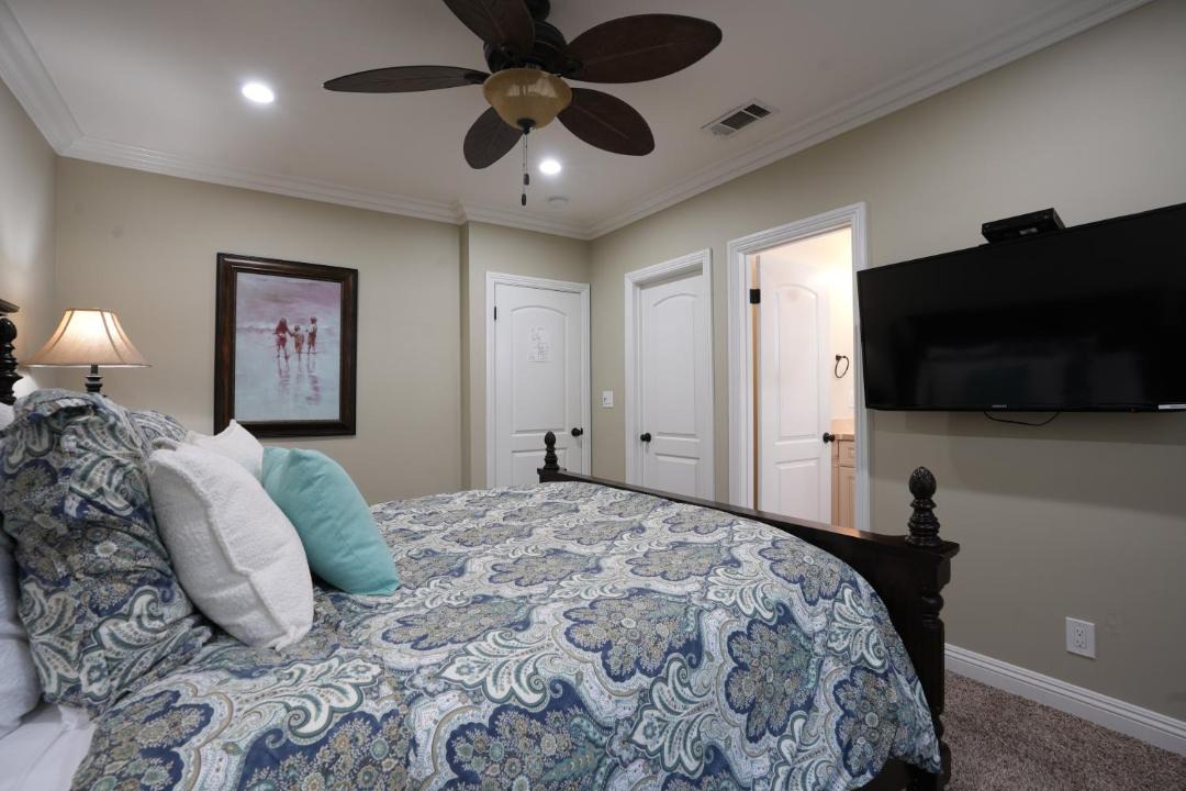 Photo of Bedroom in Hermosa Village