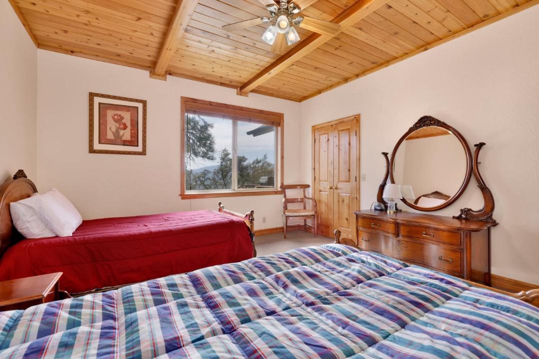 Photo of Bedroom in Castle Glen Estates