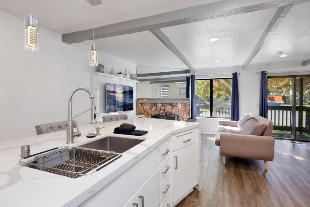 Photo of Kitchen in Boulder Bay