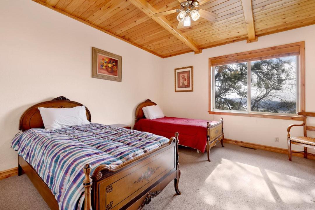 Photo of Bedroom in Castle Glen Estates