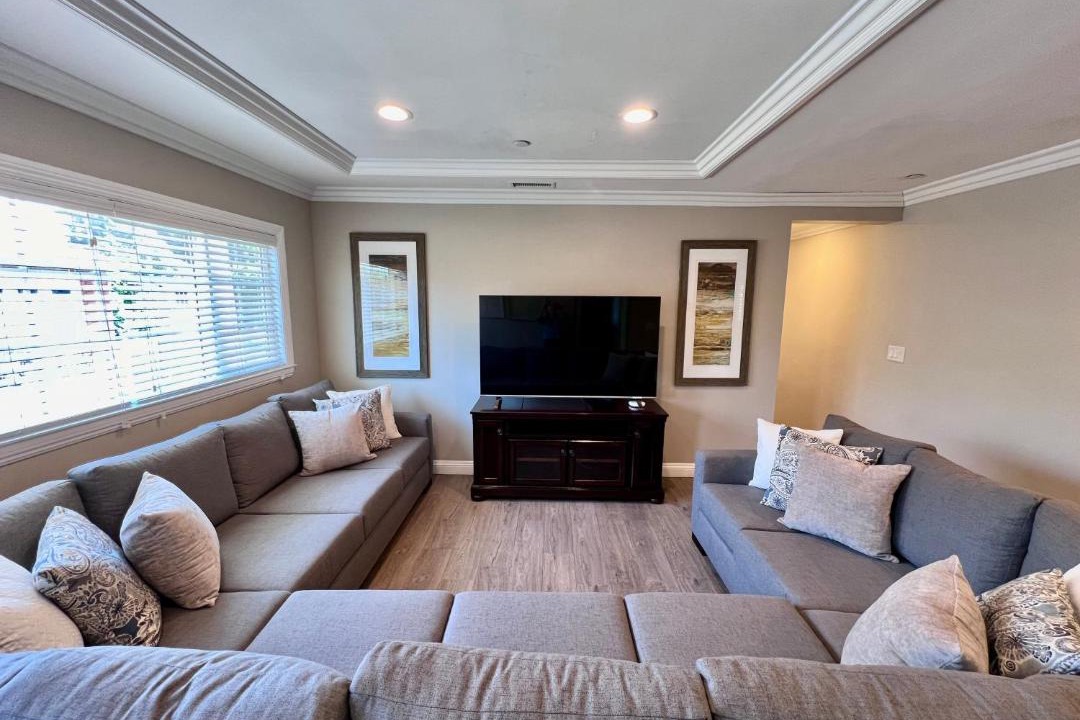 Photo of Livingroom in Northeast Anaheim