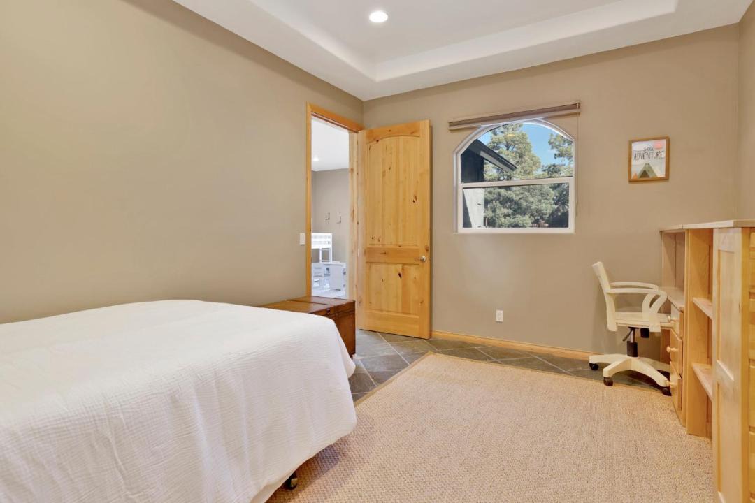 Photo of Bedroom in Castle Glen Estates