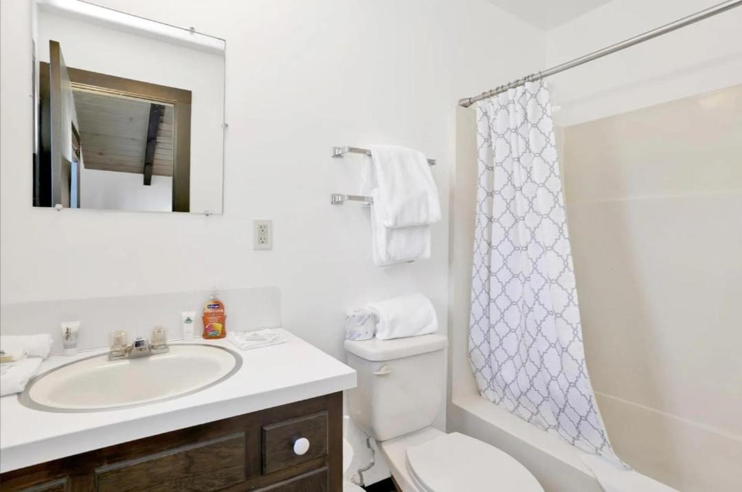 Photo of Bathroom in Big Bear