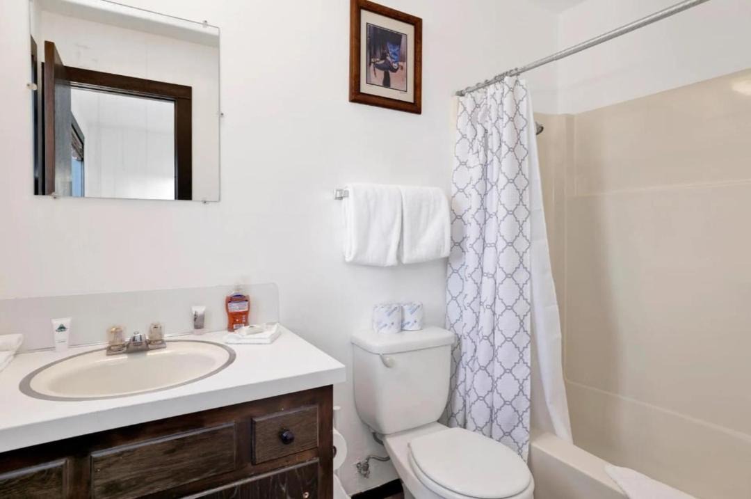 Photo of Bathroom in Big Bear