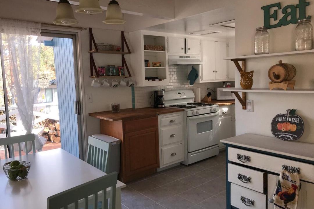 Photo of Kitchen in Arrowbear Lake