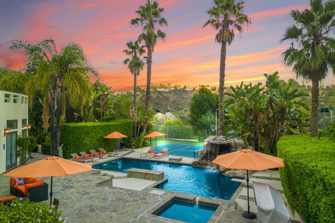 Photo of Others in Bel Air