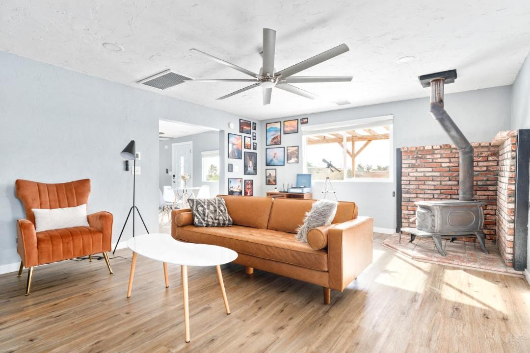Photo of Livingroom in Landers