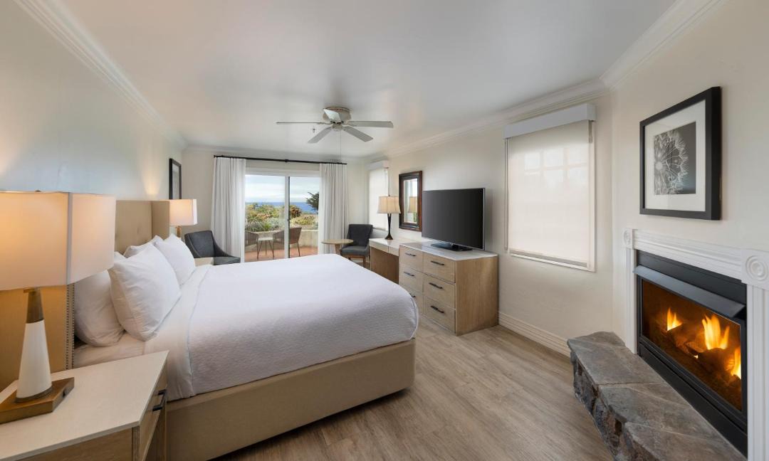 Photo of Bedroom in San Simeon