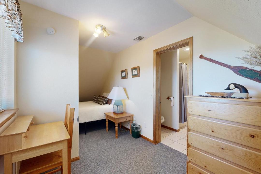 Photo of Bedroom in Upper Moonridge