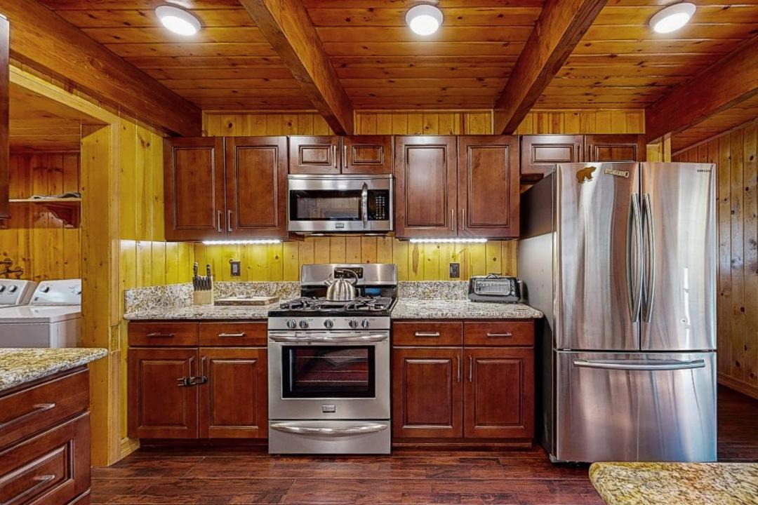 Photo of Kitchen in Upper Moonridge