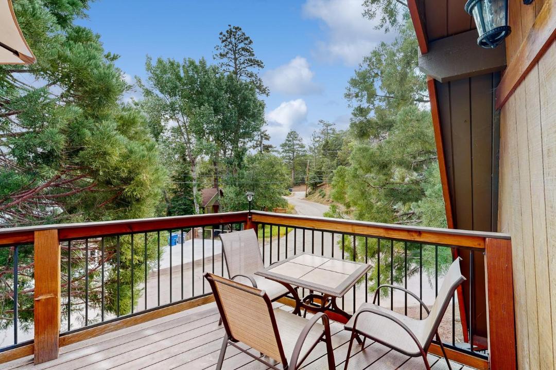 Photo of Patio Balcony in Upper Moonridge