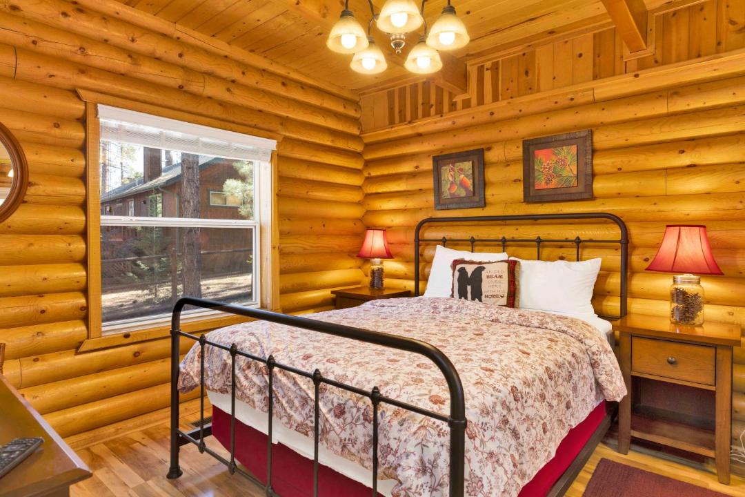 Photo of Bedroom in Eagle Mountain Estates