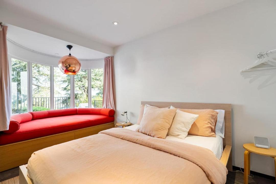 Photo of Bedroom in Silver Lake