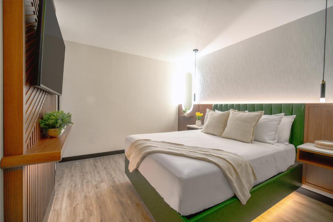 Photo of Bedroom in NoHo Arts District
