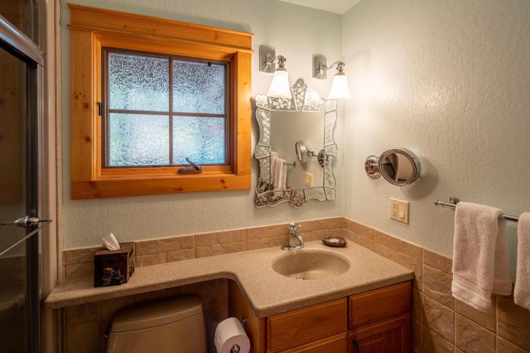Photo of Bathroom in Tahoe Pines