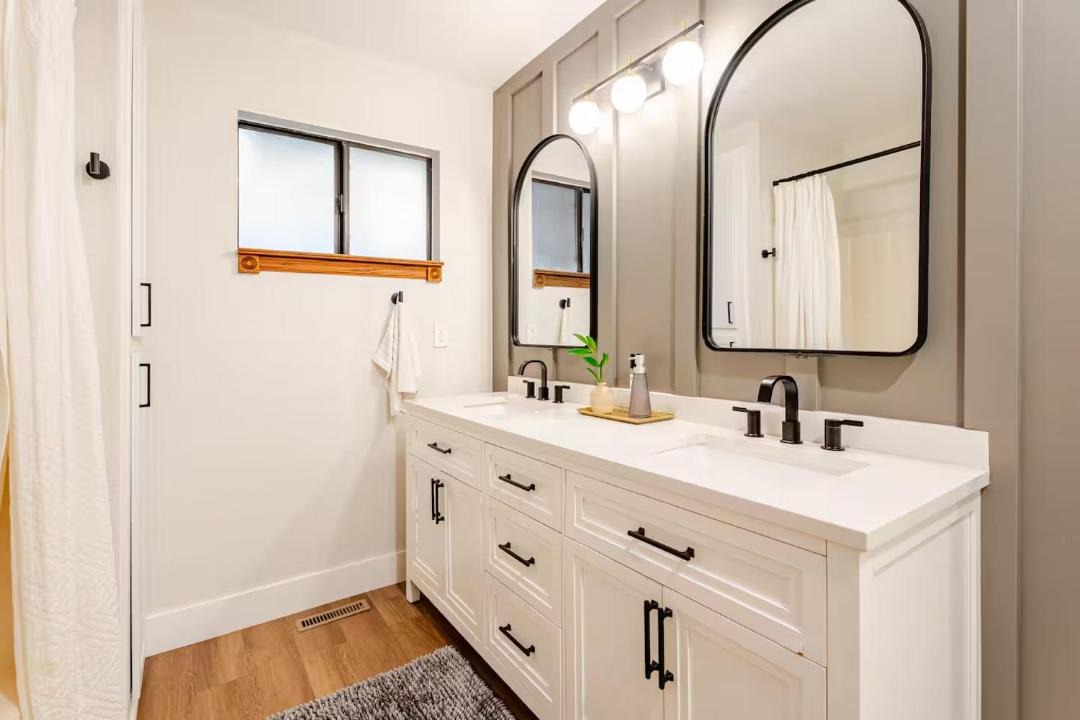 Photo of Bathroom in Crestline