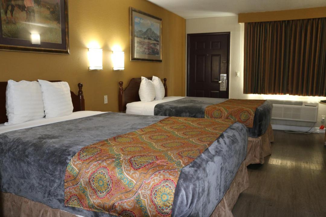 Photo of Bedroom in Barstow