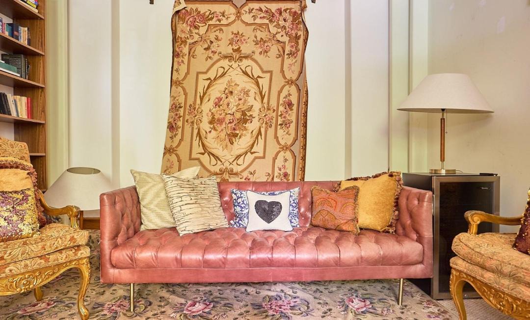 Photo of Livingroom in Beverly Hills