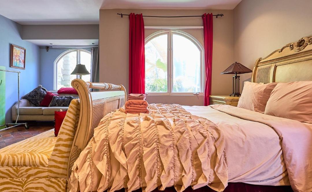 Photo of Bedroom in Beverly Hills