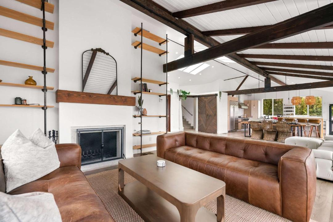 Photo of Livingroom in Pacific Palisades
